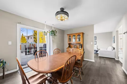 Dining - 586 Boulder Dr, Morris, IL 60450 photo 1 of 2