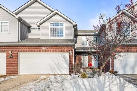 586 Boulder Dr, Morris, IL 60450