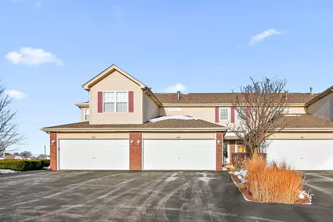 953 Foxwood Ct, New Lenox, IL 60451