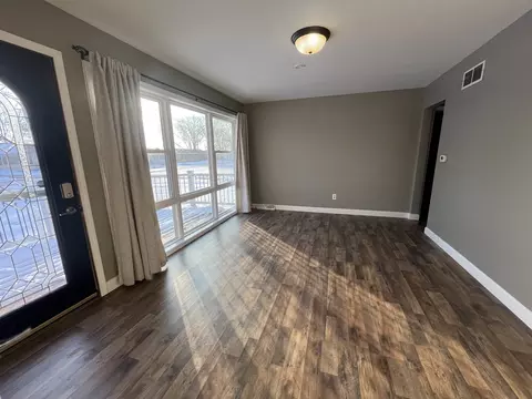 Living - 74 S 4080w Rd, Kankakee, IL 60901 photo 1 of 4