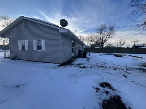 Exterior - 74 S 4080w Rd, Kankakee, IL 60901 photo 9 of 9