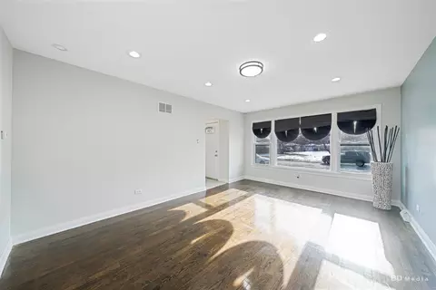 Living - 281 E 163rd St, Harvey, IL 60426 photo 1 of 2