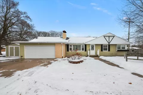 3415 Huffman Blvd, Rockford, IL 61103