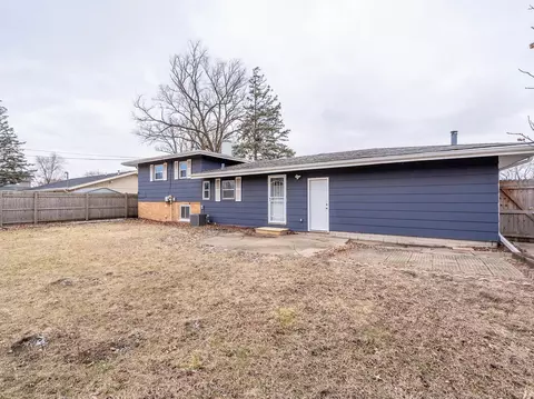 Exterior - 18331 Hickory St, Lansing, IL 60438 photo 2 of 3