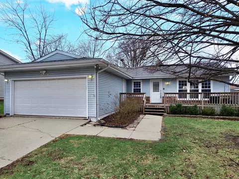 20218 S Holly Ln, Frankfort, IL 60423