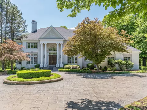 4 N680 Ware Woods Dr, Saint Charles, IL 60175