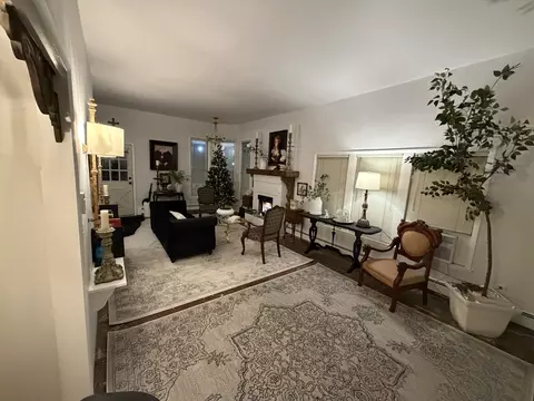 Living - 233 S Walnut St, Arthur, IL 61911 photo 1 of 3