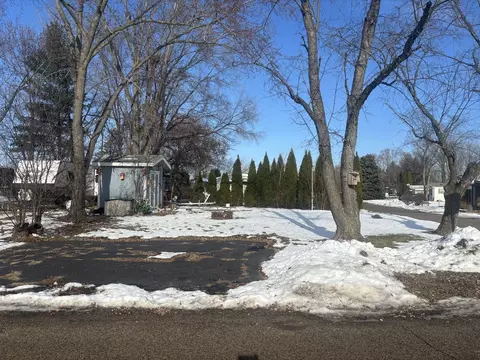 191 Drydock, Lakemoor, IL 60051 photo 1