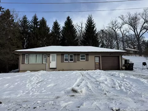 620 Hillandale Dr, Morrison, IL 61270