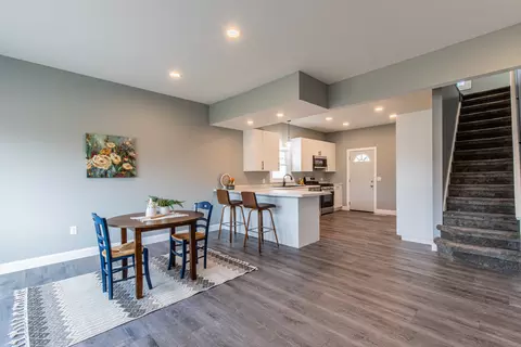 204 E South St, Sheffield, IL 61361 photo 5
