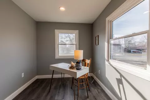 204 E South St, Sheffield, IL 61361 photo 3