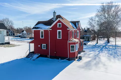 204 E South St, Sheffield, IL 61361 photo 24