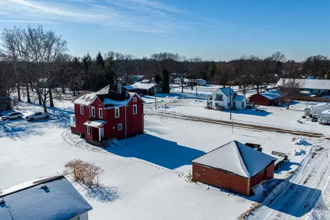 204 E South St, Sheffield, IL 61361 photo 27