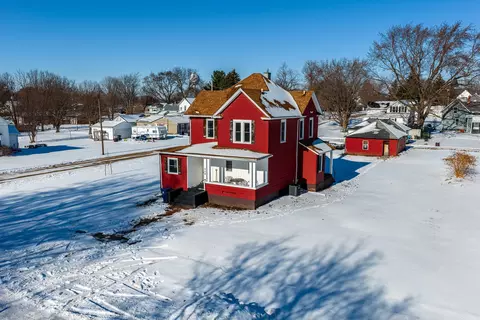 204 E South St, Sheffield, IL 61361