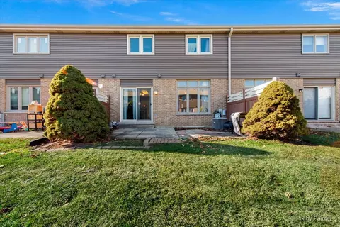 Exterior - 14409 Lamon Ave, Midlothian, IL 60445 photo 3 of 5