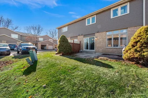 Exterior - 14409 Lamon Ave, Midlothian, IL 60445 photo 4 of 5