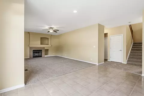 Living - 13817 Meadow Ln, Plainfield, IL 60544 photo 9 of 13