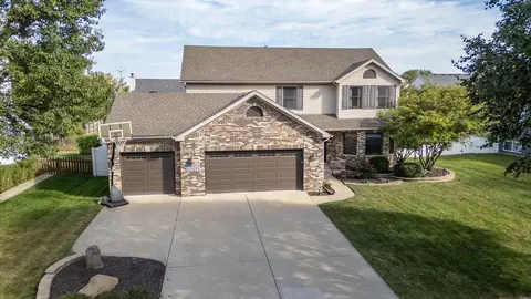 409 Fawn Dr, Oswego, IL 60543