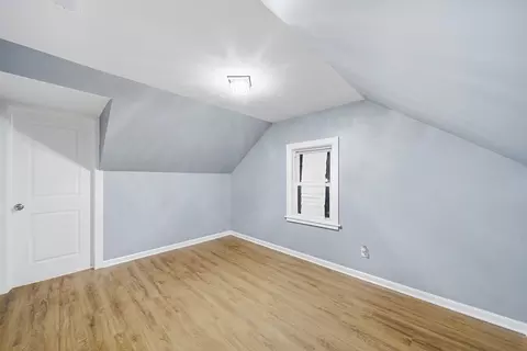 Bedroom - 105 E Knox St, Morrison, IL 61270 photo 2 of 3