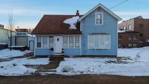 105 E Knox St, Morrison, IL 61270 photo 1