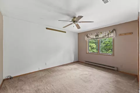 Bedroom - 1005 Autumn Ct, Davis, IL 61019 photo 4 of 5