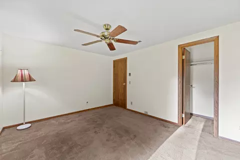 Bedroom - 1005 Autumn Ct, Davis, IL 61019 photo 3 of 5
