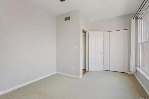 Bedroom - 1512 S Halsted St, Chicago, IL 60607 photo 5 of 5