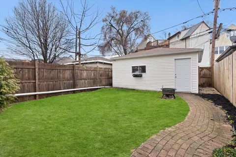 Exterior - 3059 N Gresham Ave, Chicago, IL 60618 photo 3 of 3