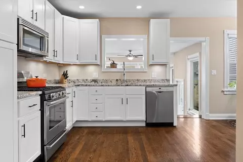 Kitchen - 3059 N Gresham Ave, Chicago, IL 60618 photo 2 of 3