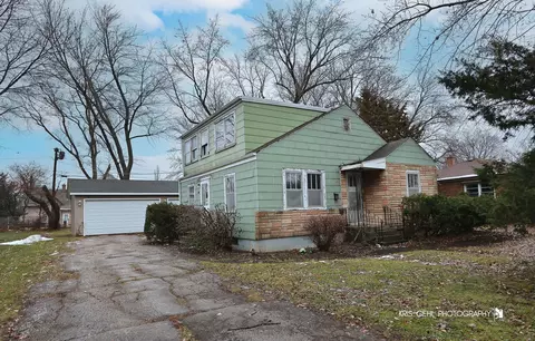 149 W Church St, Wauconda, IL 60084