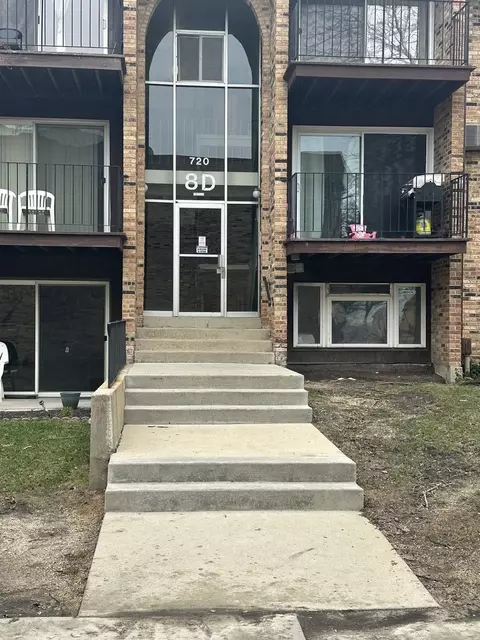 720 Hill Dr #8-303, Hoffman Estates, IL 60169