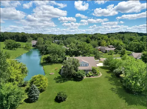9030 Hardesty Run, Bloomington, IL 61705 photo 2