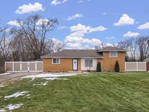 128 S Villa Ave, Addison, IL 60101