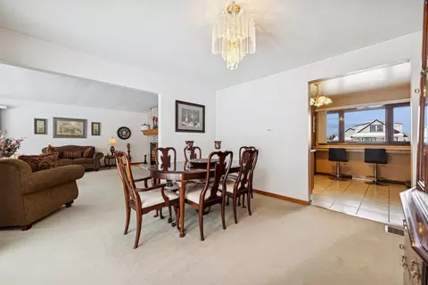 Dining - 7216 S Octavia Ave, Bridgeview, IL 60455 photo 1 of 2