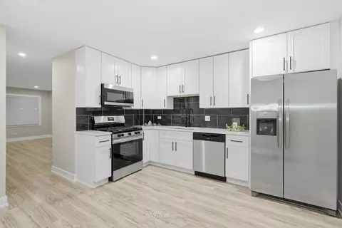 Kitchen - 1104 W 87th St #B, Chicago, IL 60620 photo 3 of 3