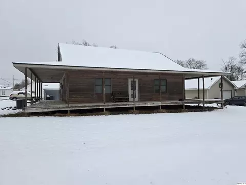 111 E Chestnut, Mount Sterling, IL 62353 photo 1