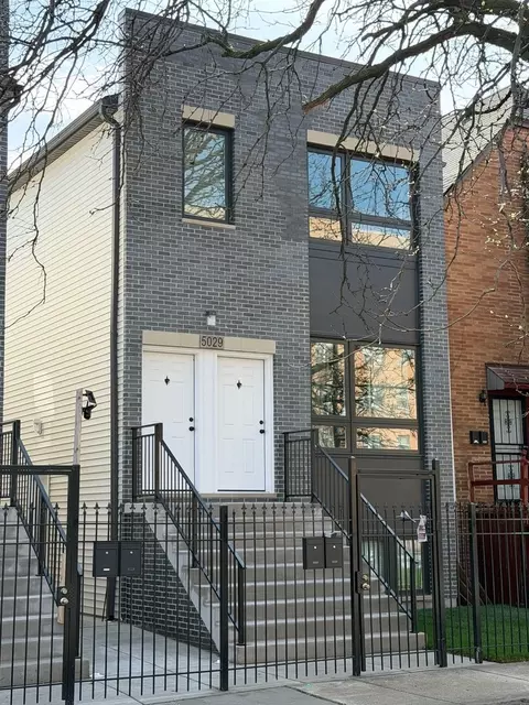 5027 S Indiana Ave, Chicago, IL 60615
