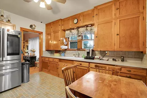 Kitchen - 24447 Caton Farm Rd, Plainfield, IL 60586 photo 1 of 2