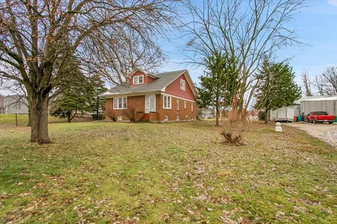 Exterior - 24447 Caton Farm Rd, Plainfield, IL 60586 photo 2 of 8
