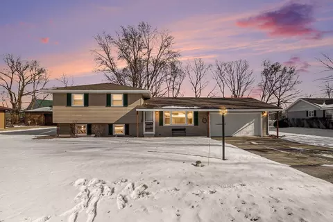 24031 S Cardinal Dr, Channahon, IL 60410