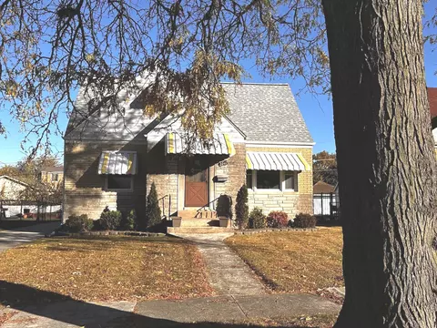 2247 S 21st Ave, Broadview, IL 60155