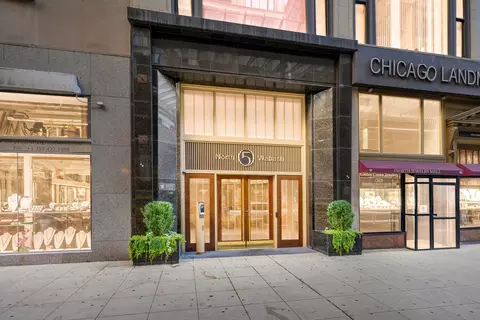 5 N Wabash Ave #704, Chicago, IL 60602