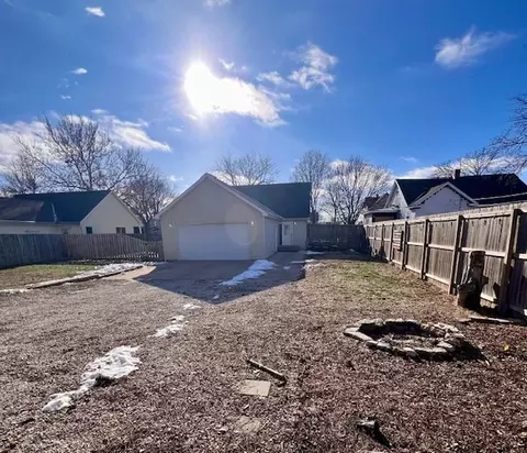 Exterior - 409 E Congress Ave, Rantoul, IL 61866 photo 1 of 2