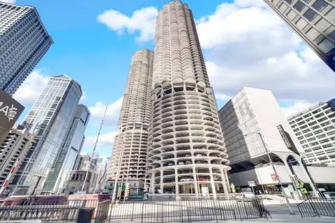 300 N State St #2126, Chicago, IL 60654