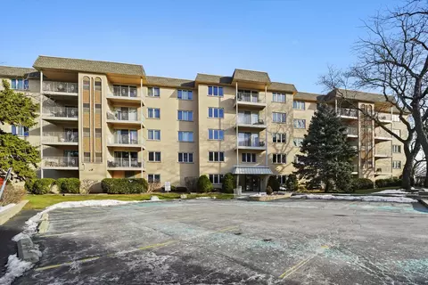 1436 E Thacker St #309, Des Plaines, IL 60016