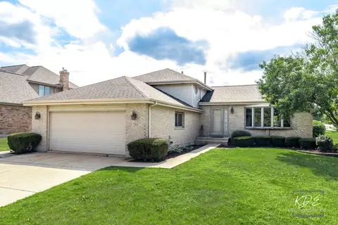 701 Bishops Dr, New Lenox, IL 60451
