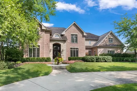 14840 Creekside Path, Green Oaks, IL 60048