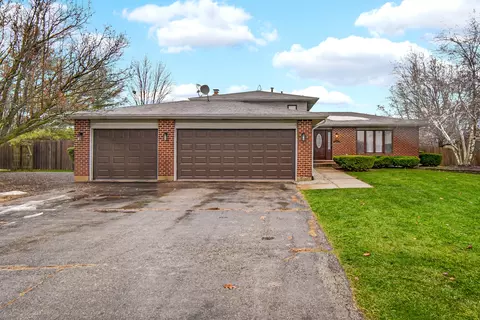 23913 S Highland Dr, Manhattan, IL 60442