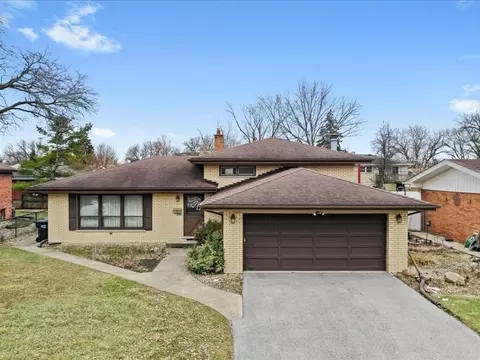 541 E 168 St, South Holland, IL 60473