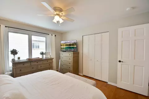 Bedroom - 4675 Olmstead Dr, Hoffman Estates, IL 60192 photo 2 of 6
